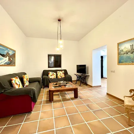 Casa Grande Con Freewifi, Terraza, Barbacoa Y Vista A Montana Vakantiehuis