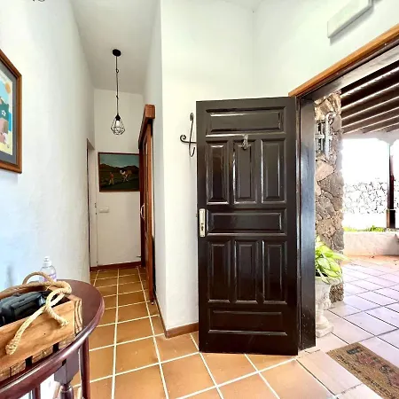 Casa Grande Con Freewifi, Terraza, Barbacoa Y Vista A Montana Vakantiehuis *