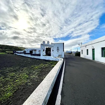 Casa Grande Con Freewifi, Terraza, Barbacoa Y Vista A Montana Vakantiehuis *