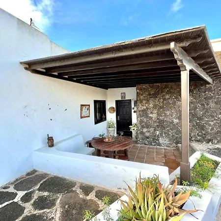 Feriehus Casa Grande Con Freewifi, Terraza, Barbacoa Y Vista A Montana
